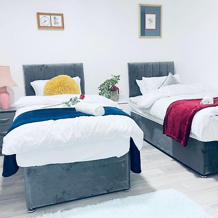 I Bed Apartment Birmingham Bagian luar foto