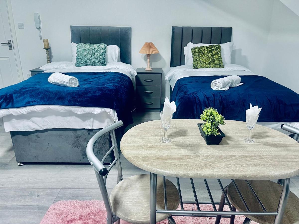 I Bed Apartment Birmingham Bagian luar foto