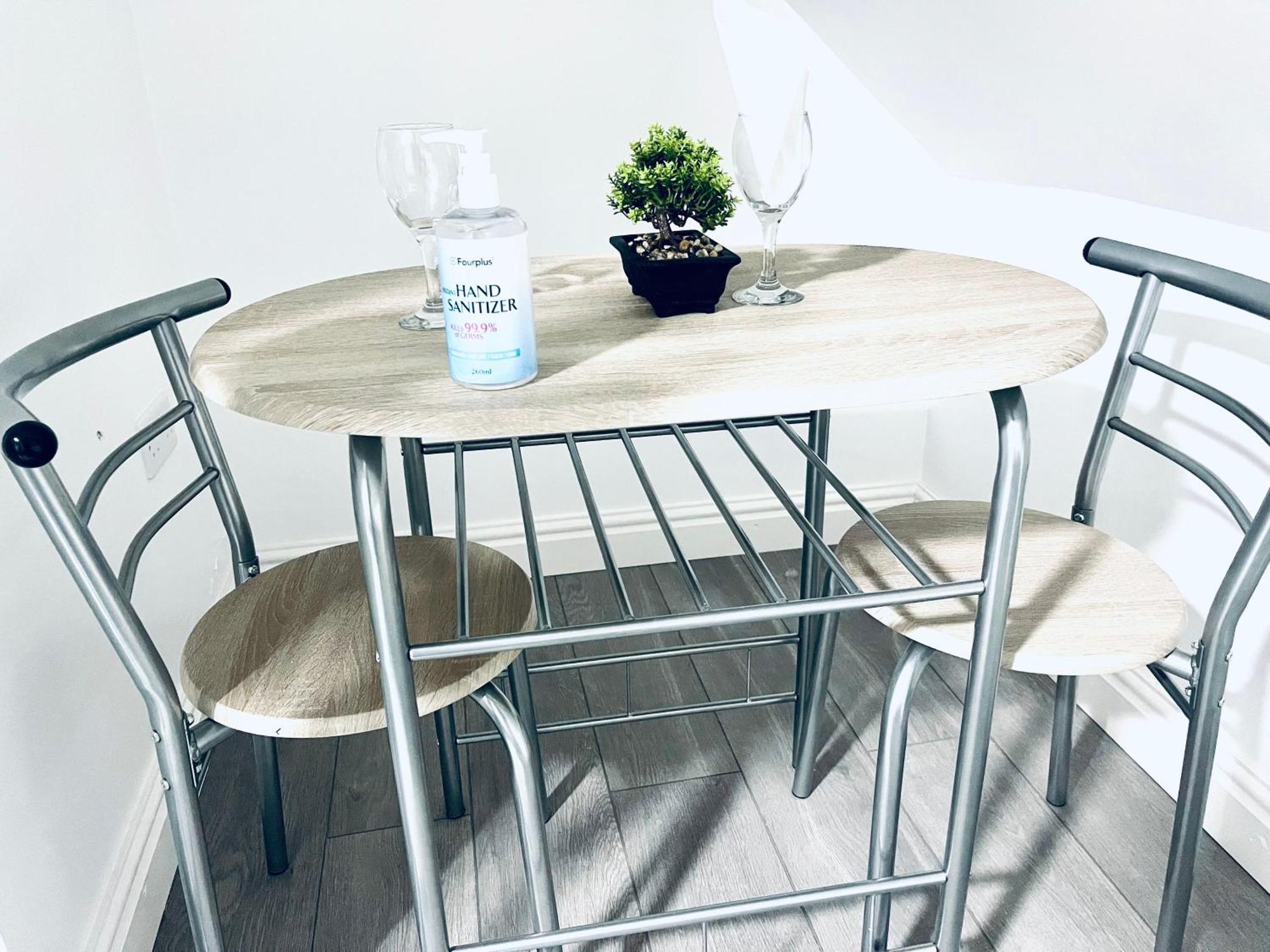 I Bed Apartment Birmingham Bagian luar foto