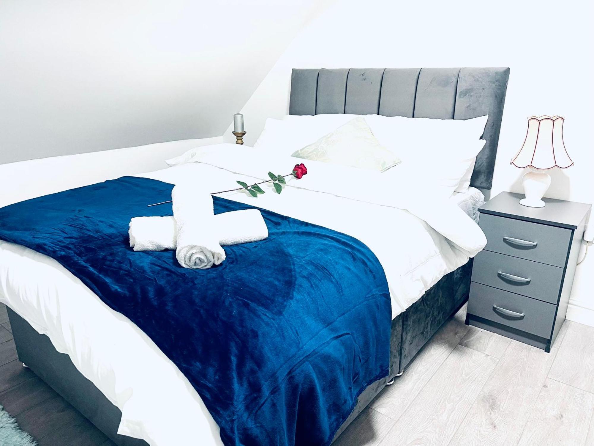 I Bed Apartment Birmingham Bagian luar foto