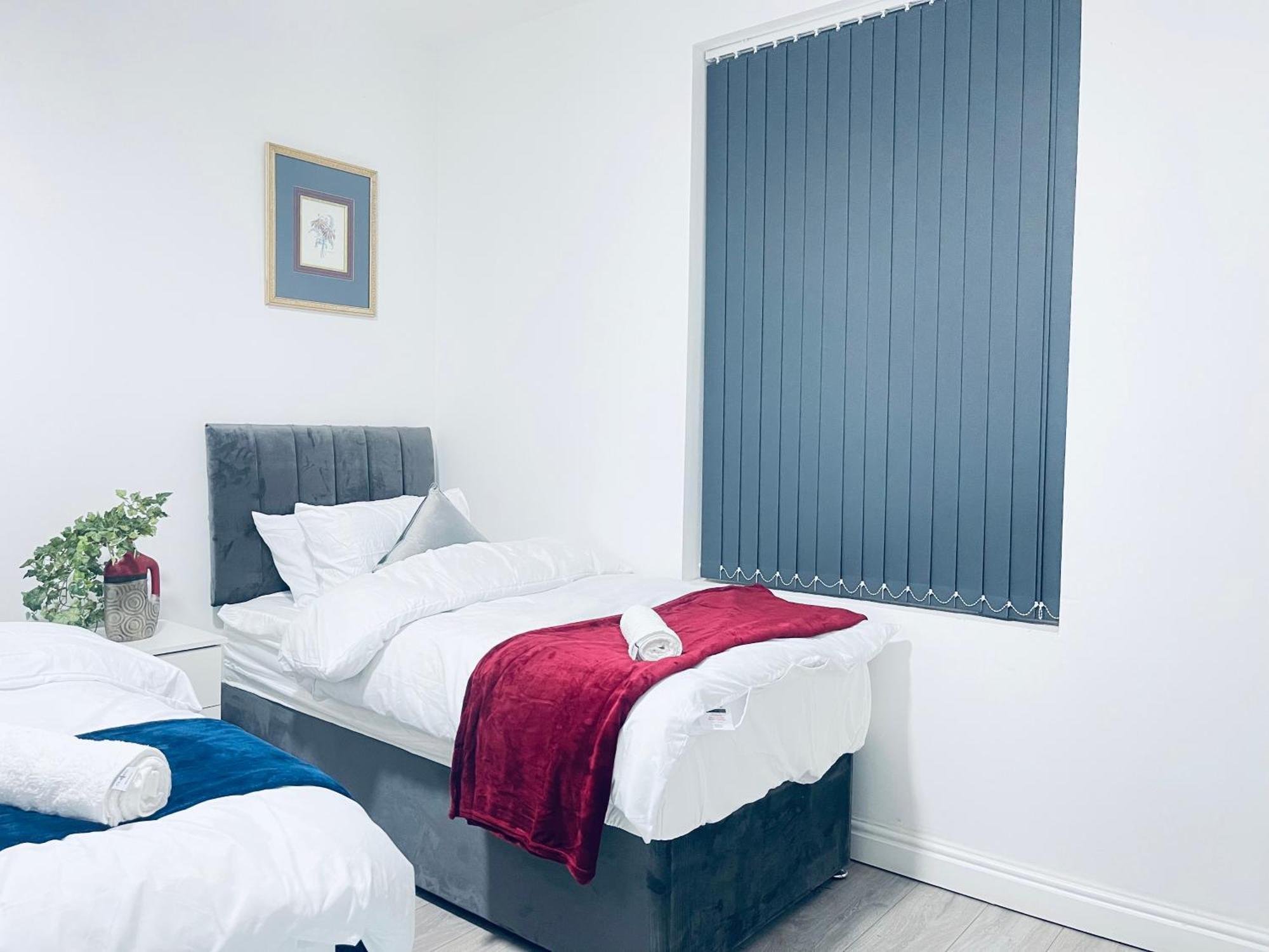 I Bed Apartment Birmingham Bagian luar foto