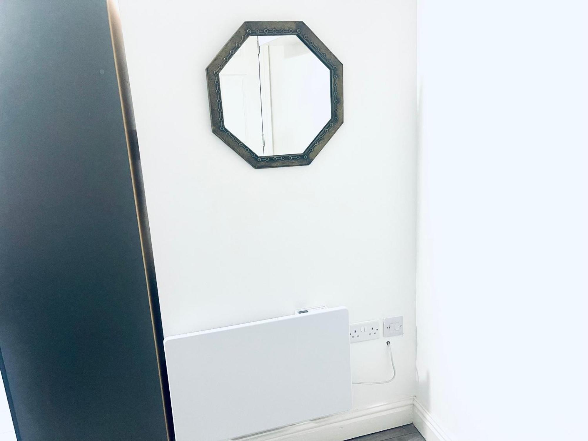 I Bed Apartment Birmingham Bagian luar foto