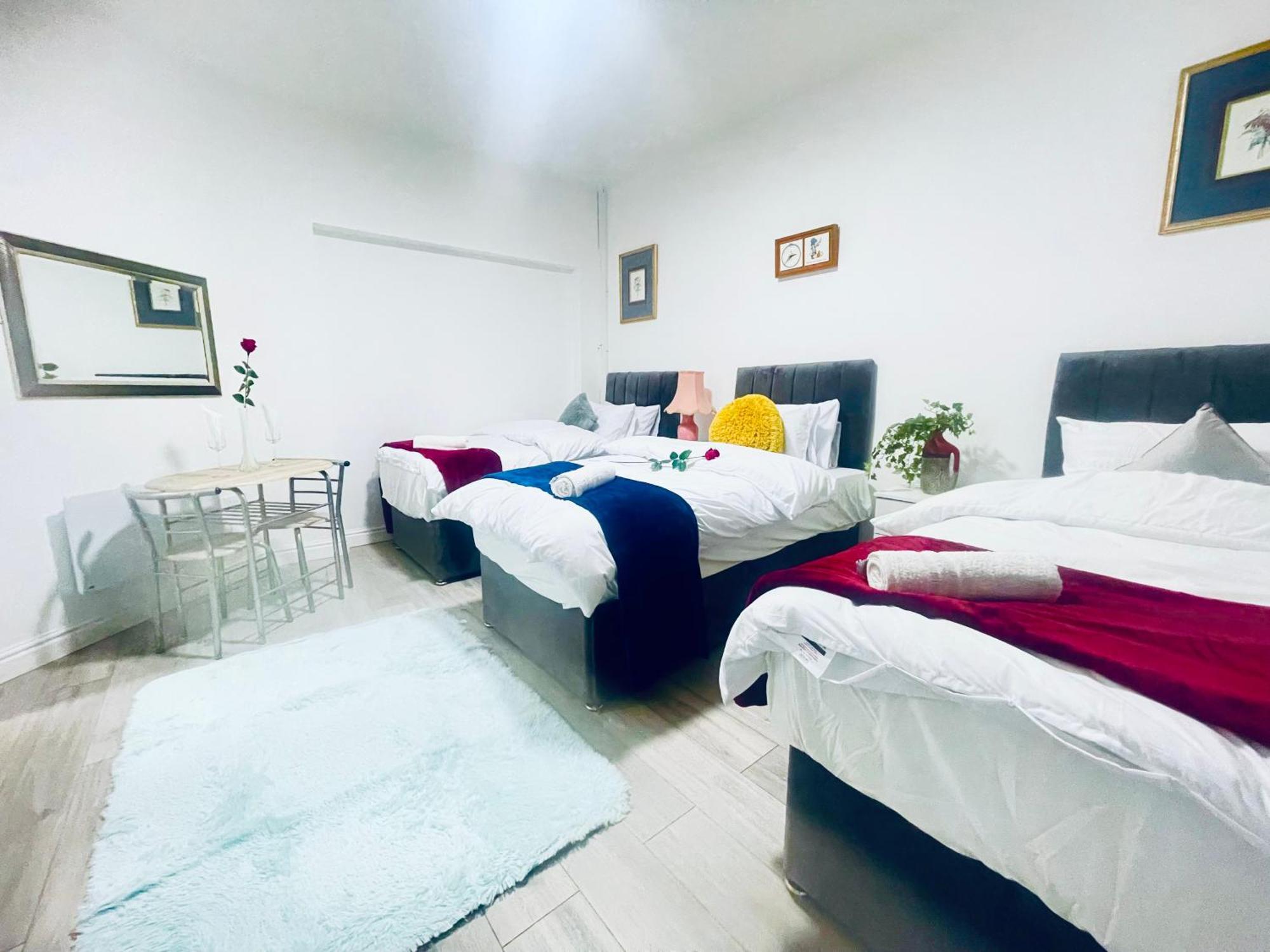 I Bed Apartment Birmingham Bagian luar foto