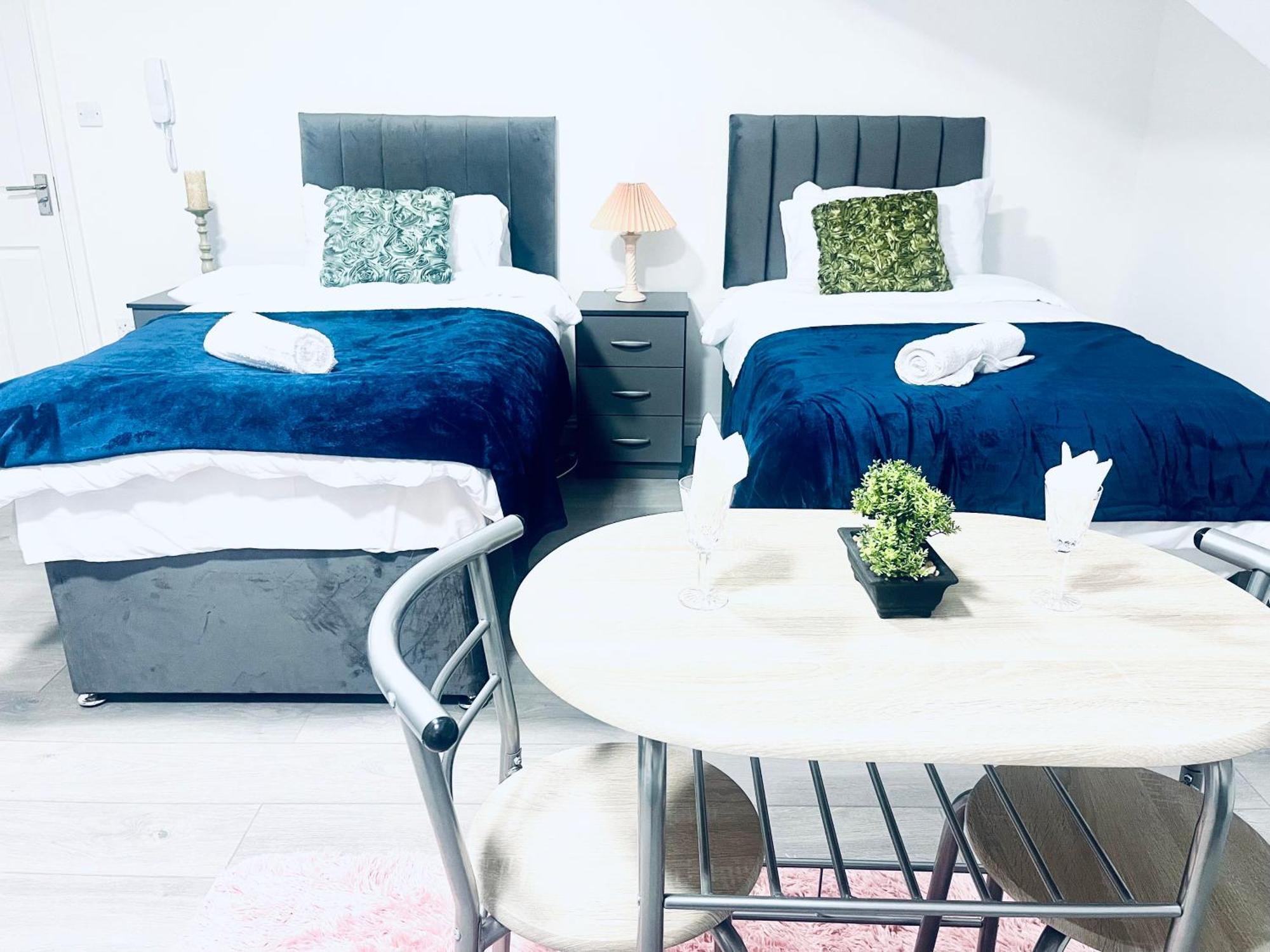 I Bed Apartment Birmingham Bagian luar foto