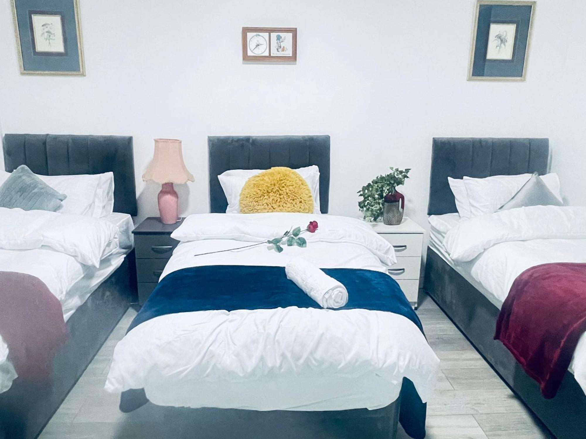 I Bed Apartment Birmingham Bagian luar foto