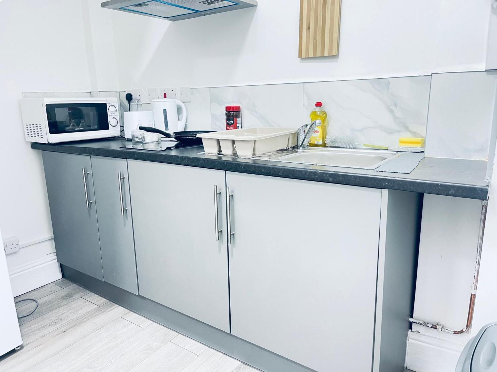 I Bed Apartment Birmingham Bagian luar foto
